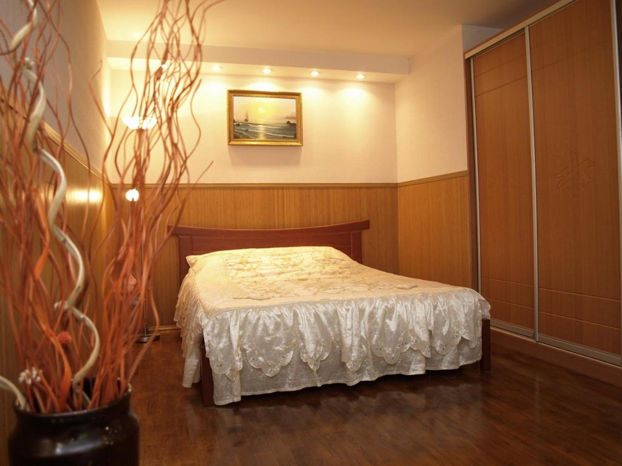Apartment In The City Center Dnyipropetrovszk Kültér fotó